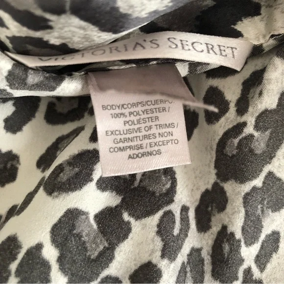 2000s Victoria Secret snow leopard satin pajama set sz M